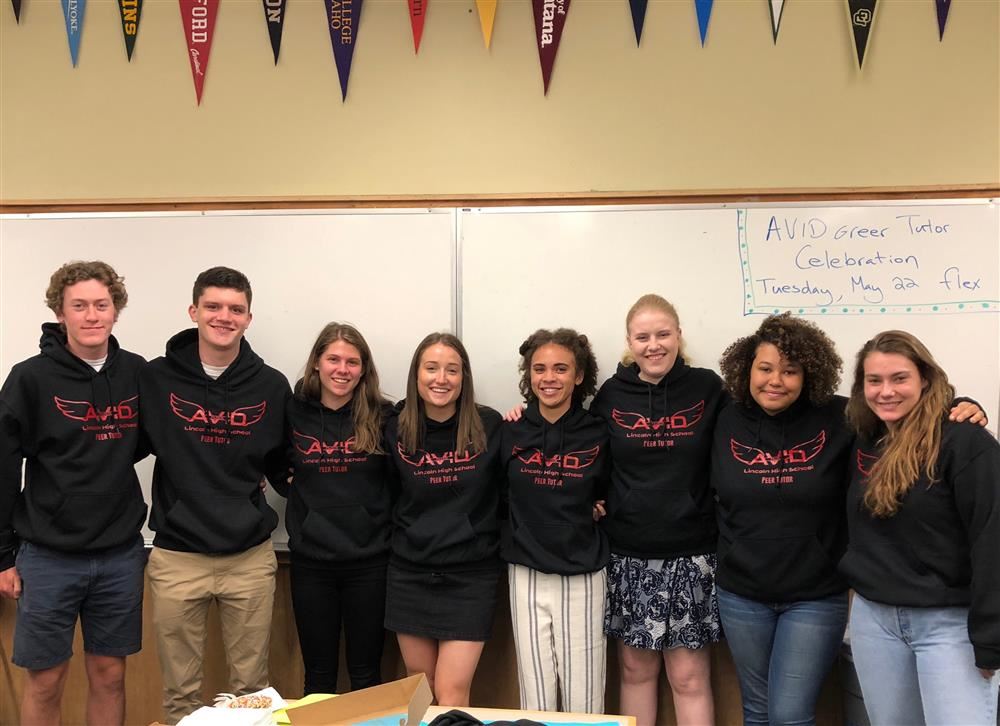 AVID Peer Tutors 2018 AVID Peer Tutors 2018